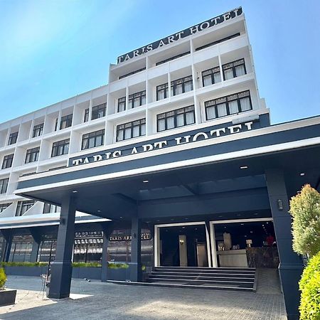 Taris Art Hotel Phrae Exteriér fotografie