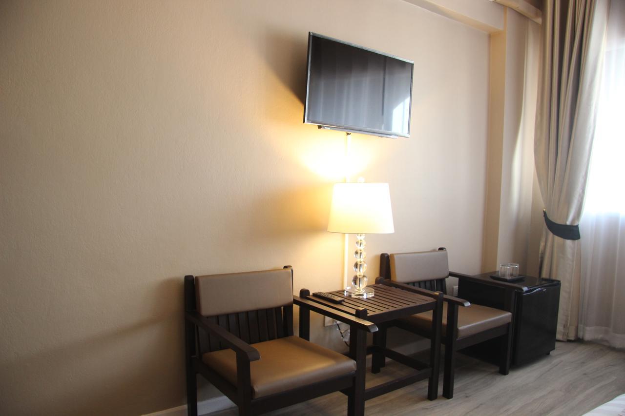 Taris Art Hotel Phrae Exteriér fotografie