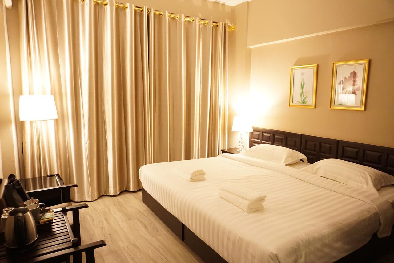 Taris Art Hotel Phrae Exteriér fotografie