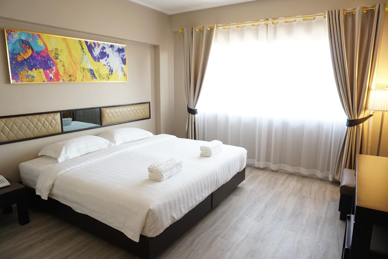 Taris Art Hotel Phrae Exteriér fotografie